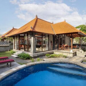 Romantic Getaway in Ubud: Serene Private Pool Villa with Shuttle Service