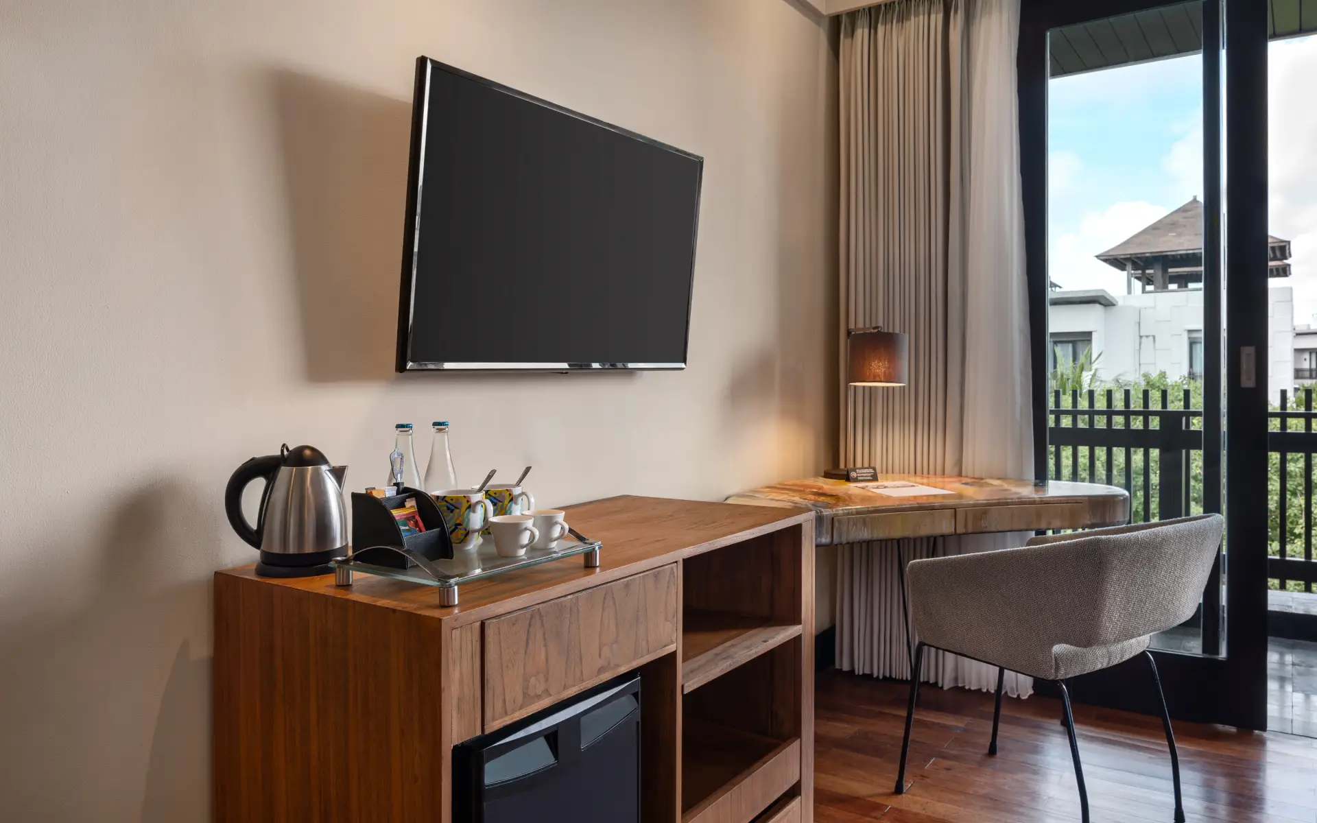 Luxury Beachfront Resort Escape with Waterbom Park Access - Image 5