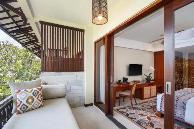 kuta-seaview-room-1-2