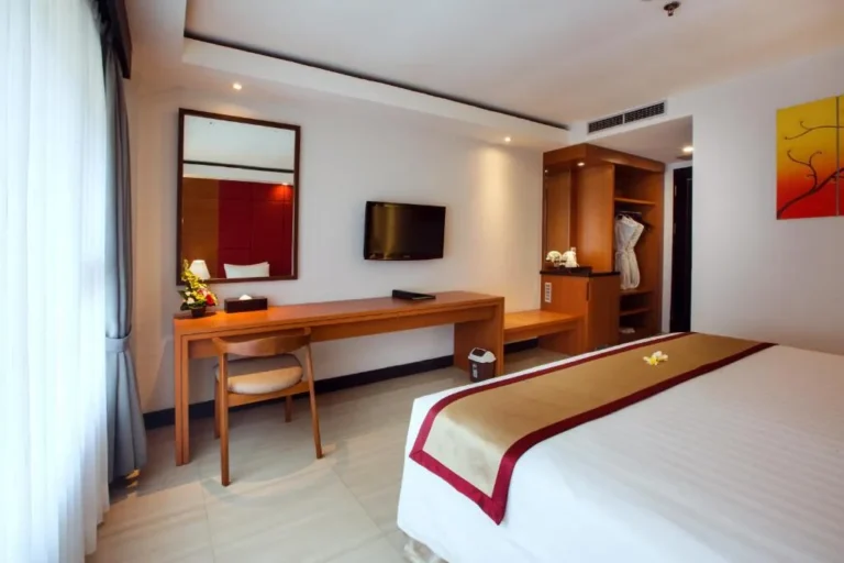 roya-regantris-kuta-room-1-2