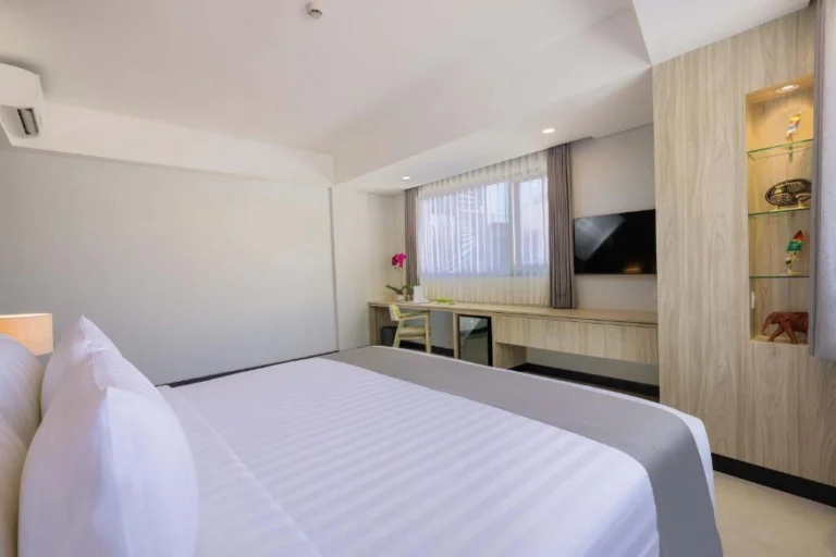 roya-regantris-kuta-room-2-2