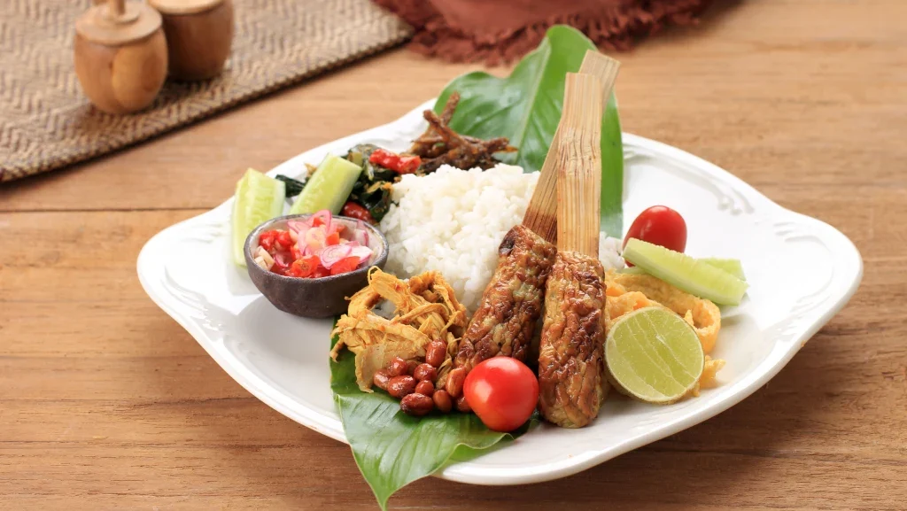 Bali Food Guide: From Authentic Legendary Dishes to Trendy Aesthetic Cafés