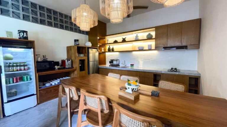 leafy-home-canggu-room-1-3