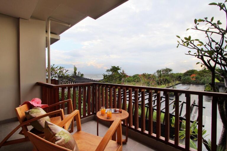 swarga-suites-berawa-room-1-3