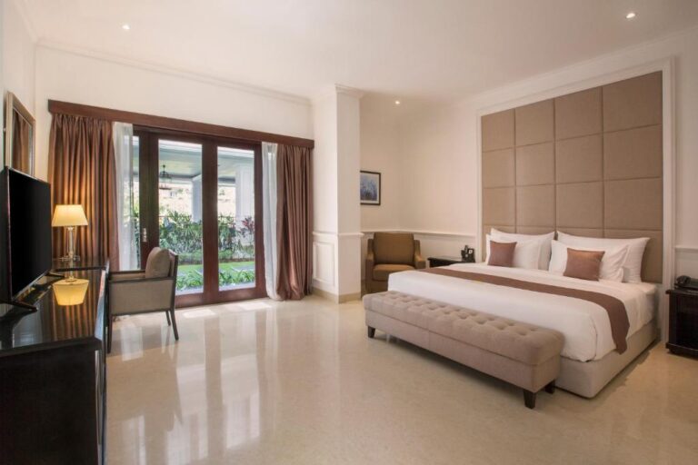 grand-palace-room-2-1