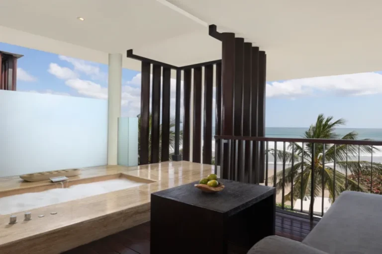 grand-seminyak-room-2-3