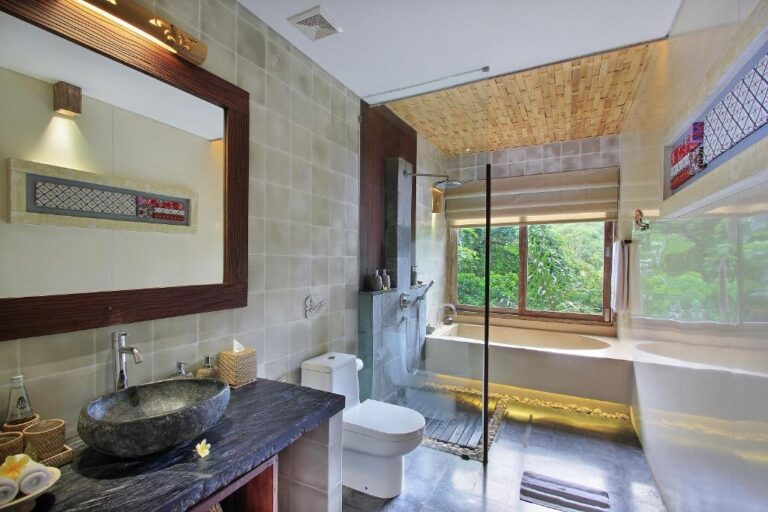the-kayon-resort-room-2-3