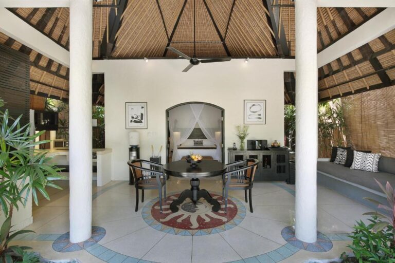 impiana-private-villas-room-1-3